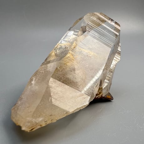 【ガネッシュヒマール産】リモナイトインヒマラヤ水晶 クラスター/Ganesh Himal Limonite in Himalayan Quartz Cluster