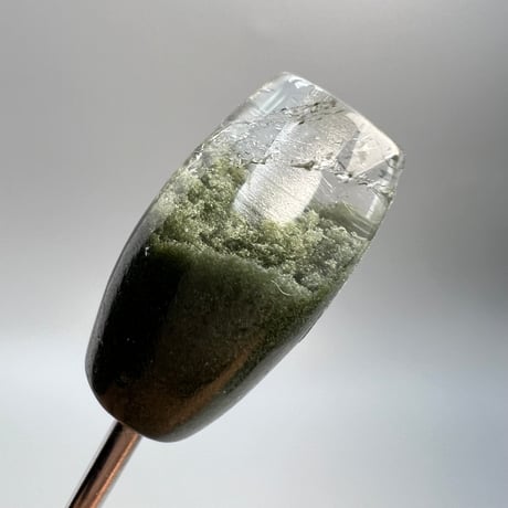 【ガネッシュヒマール産】クローライトイン天然ヒマラヤ水晶 樽型ビーズ/Ganesh Himal Chlorite in Himalayan Quartz barrel beads