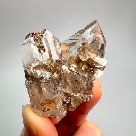 【ガネッシュヒマール産】マイカイン天然ヒマラヤ水晶/Ganesh Himal Maica in Himalayan Quartz
