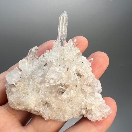 マカルー産天然ヒマラヤ水晶クラスター/Makalu  Himalayan Quartz Cluster