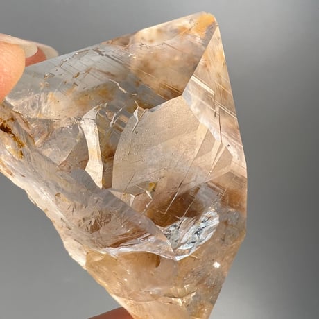 【ガネッシュヒマール産】リモナイトイン天然ヒマラヤ水晶/Ganesh Himal Limonite in Himalayan Quartz