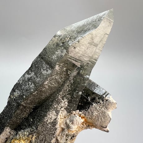 大特価【ガネッシュヒマール産】クローライトイン天然ヒマラヤ水晶❸/Ganesh Himal Chlorite in Himalayan Quartz