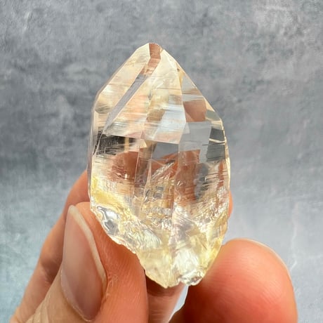 ハイクオリティ【ガネッシュヒマール産】天然ヒマラヤ水晶/Ganesh Himal Himalayan Quartz