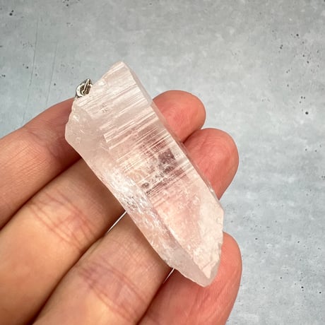 【カイラス産】天然ヒマラヤ水晶バチカン付きペンダントトップ①/Kailash Himalayan Quartz Pendant Top