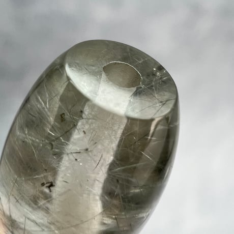 【ガネッシュヒマール産】アクチノライト&クローライトイン天然ヒマラヤ水晶 樽型ビーズ/Ganesh Himal Actinolite&Chlorite in barrel beads