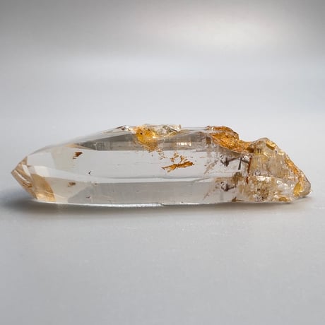 【ガネッシュヒマール産】リモナイトイン天然ヒマラヤ水晶"ポイント"/Ganesh Himal Himalayan Quartz"Point"
