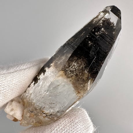 【ガネッシュヒマール産】クローライトイン天然ヒマラヤ水晶ミニポイント"YY"/Ganesh Himal Chlorite in Himalayan Quartz mini Point