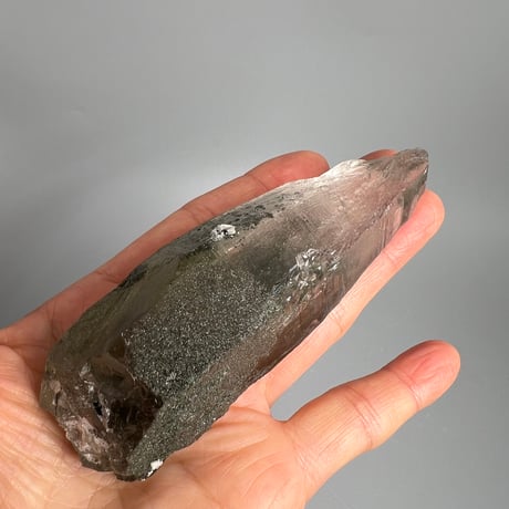 大特価【ガネッシュヒマール産】クローライトイン天然ヒマラヤ水晶/Ganesh Himal Chlorite in Himalayan Quartz