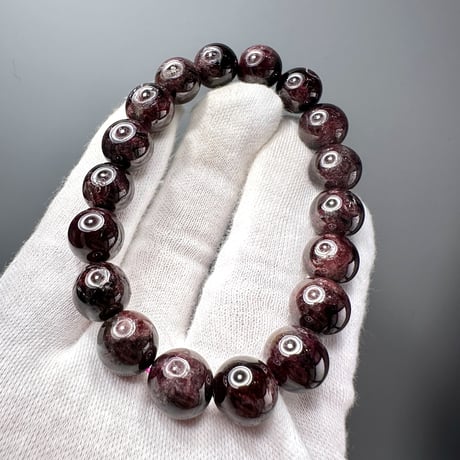 ネパールガーネットブレスレット Nepal Garnet Bracelet