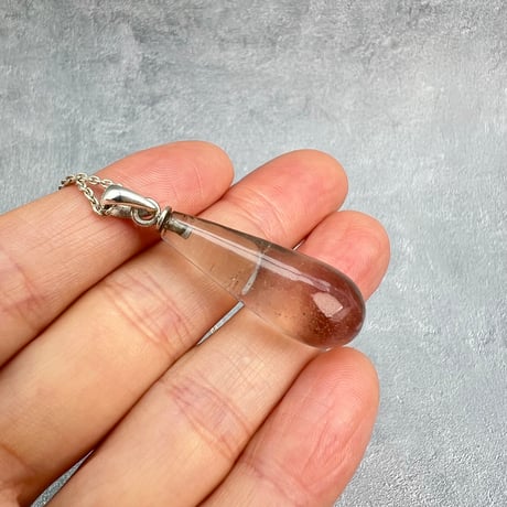 【ガウリシャンカール産】天然ヒマラヤスモーキークォーツ雫型ペンダントトップ/GauriShankar Himalayan Smoky Quartz Drop Pendant Top