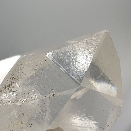 マカルー産天然ヒマラヤ水晶ポイント Makalu  Himalayan Quartz Point