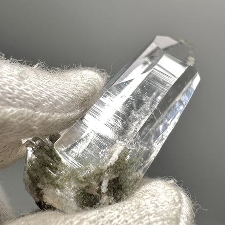 【ガネッシュヒマール産】クローライトイン天然ヒマラヤ水晶ミニポイント/Ganesh Himal Chlorite in Himalayan Quartz Mini Point