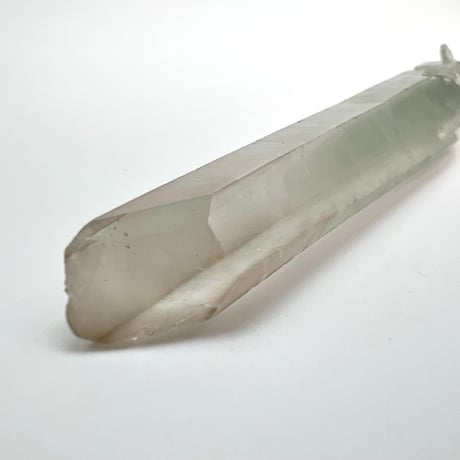 マダガスカル産クローライトインクォーツ/Madagascar Chlorite in Quartz