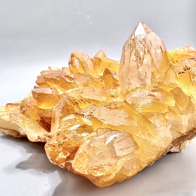 ガネッシュヒマール産】リモナイトインヒマラヤ水晶クラスター/ Ganesh