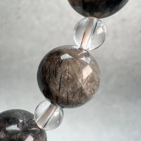 【ガネッシュヒマール産】アクチノライトイン天然ヒマラヤ水晶デザインブレスレット/Ganesh Himal Actinolite in Himalayan Quartz Design Bracelet