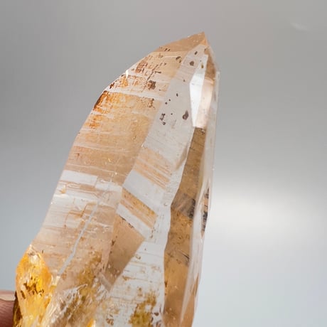 【ガネッシュヒマール産】リモナイトイン天然ヒマラヤ水晶"ポイント"/Ganesh Himal Himalayan Quartz"Point"
