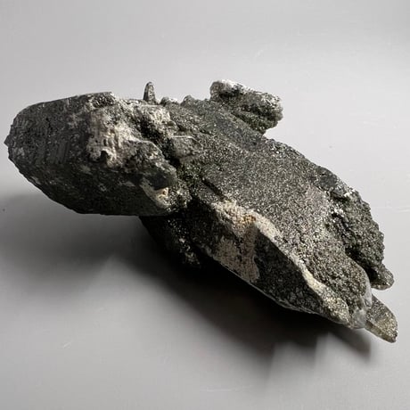 大特価【ガネッシュヒマール産】クローライトイン天然ヒマラヤ水晶/Ganesh Himal Chlorite in Himalayan Quartz