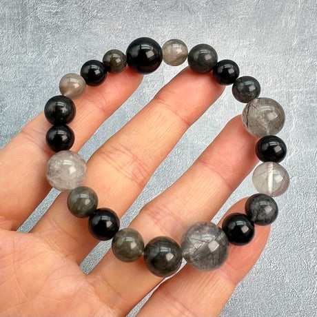 【デザインブレスレット】モリオン×ガネッシュヒマール産天然ヒマラヤ水晶ブレスレット/Tibetan Morion×Ganesh Himal Actinolite Design Bracelet