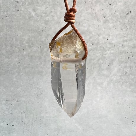 【ガネッシュヒマール産】リモナイトイン天然ヒマラヤ水晶ペンダント/Ganesh Himal Limonite in Natural Pendant