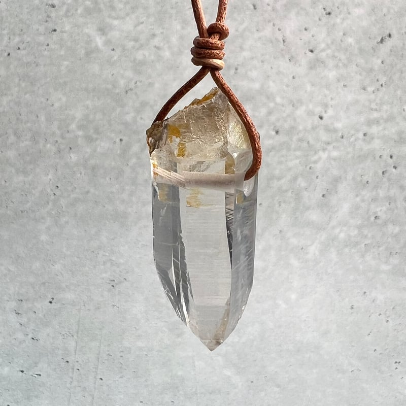 ガネッシュヒマール産】リモナイトイン天然ヒマラヤ水晶ペンダント⑤