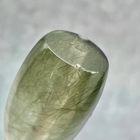 【ガネッシュヒマール産】アクチノライトイン天然ヒマラヤ水晶 樽型ビーズ⑤/Ganesh Himal Actinolite&Chlorite in Himalayan Quartz