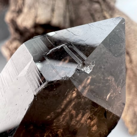 ガウリシャンカール産天然ヒマラヤスモーキークォーツポイント/GauriShankar Himalayan Smoky Quartz