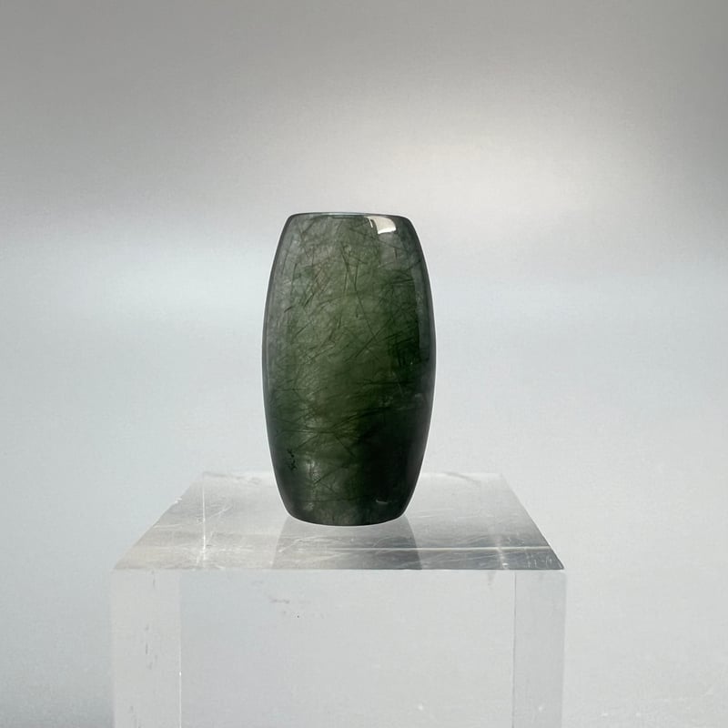 ガネッシュヒマール産】アクチノライト イン天然ヒマラヤ水晶 樽型