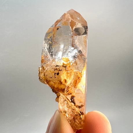 【ガネッシュヒマール産】リモナイトイン天然ヒマラヤ水晶 /Ganesh Himal Limonite in Himalayan Quartz