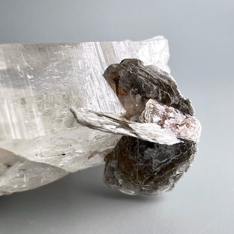 【ガネッシュヒマール産】マイカイン天然ヒマラヤ水晶⑦/Ganesh Himal Mica in Himalayan Quartz