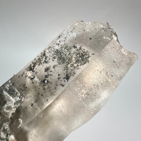 大特価【ガネッシュヒマール産】クローライトイン天然ヒマラヤ水晶⑫/Ganesh Himal Chlorite in Himalayan Quartz