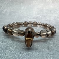 【ガウリシャンカール産】天然ヒマラヤスモーキークォーツ"勾玉"デザインブレスレット/GauriShankar Himalayan Smoky Quartz "Magatama"Bracelet