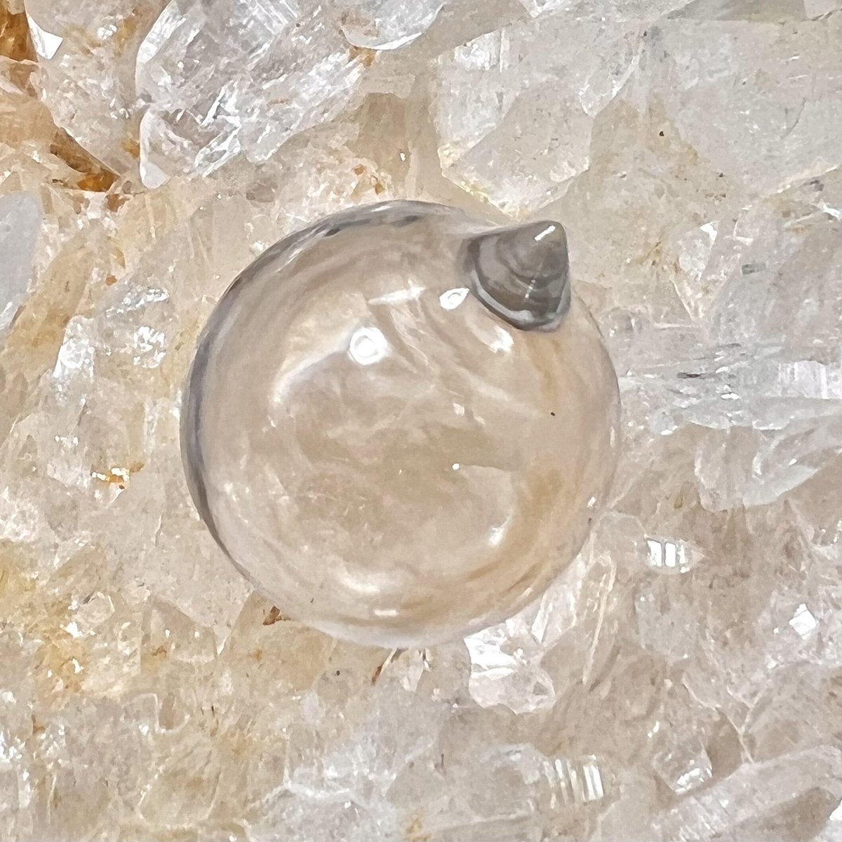 おっくん　究極品質　光を纏いし神の聖石　虹のガネッシュヒマール　12㎜珠 おっくん 究極品質 光を纏いし神の聖石 虹のガネッシュヒマール 12㎜