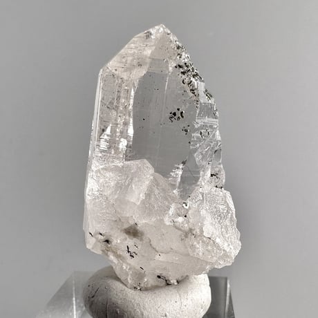 【ガネッシュヒマール産】クローライトイン天然ヒマラヤ水晶ミニポイント"BB" Ganesh Himal Chlorite in Himalayan Quartz Mini Point