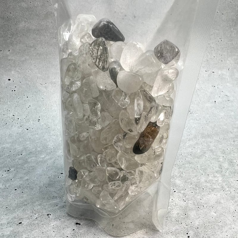 ガネッシュヒマール産】天然ヒマラヤ水晶クローライト