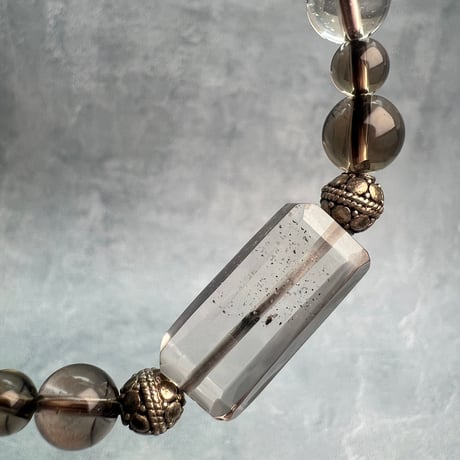 【ガウリシャンカール産】"手磨き加工"天然ヒマラヤスモーキークォーツデザインブレスレット/Gaurishankar Himalayan Smoky Quartz Design Bracelet