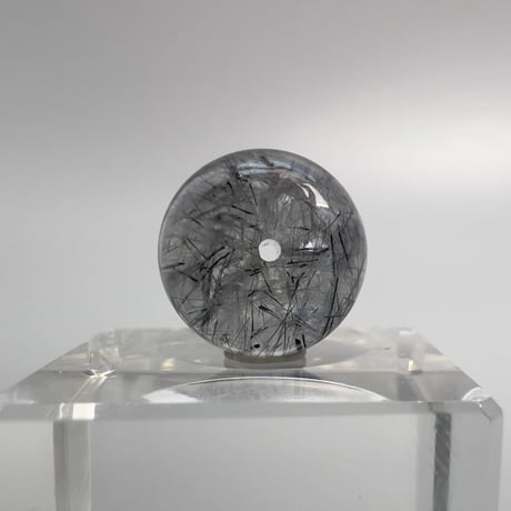 【ガネッシュヒマール産】11mm"手磨き加工"アクチノライトイン天然ヒマラヤ水晶ビーズ/Ganesh Himal Actinolite in Himalayan Quartz Round Beads