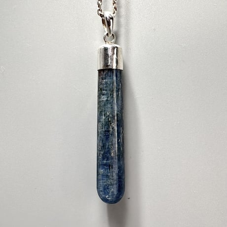 ネパール産ヒマラヤカイヤナイト "手磨き加工"ペンダントトップ 2️⃣ NEPAL Himalayan Kyanite Pendant Top