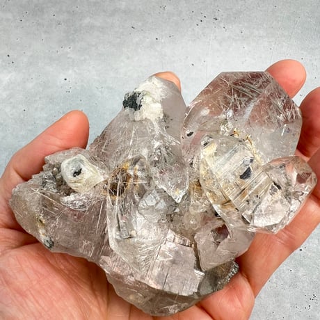 【ガネッシュヒマール産】トレモライトイン天然ヒマラヤ水晶/Ganesh Himal Tremolite in Himalayan Quartz