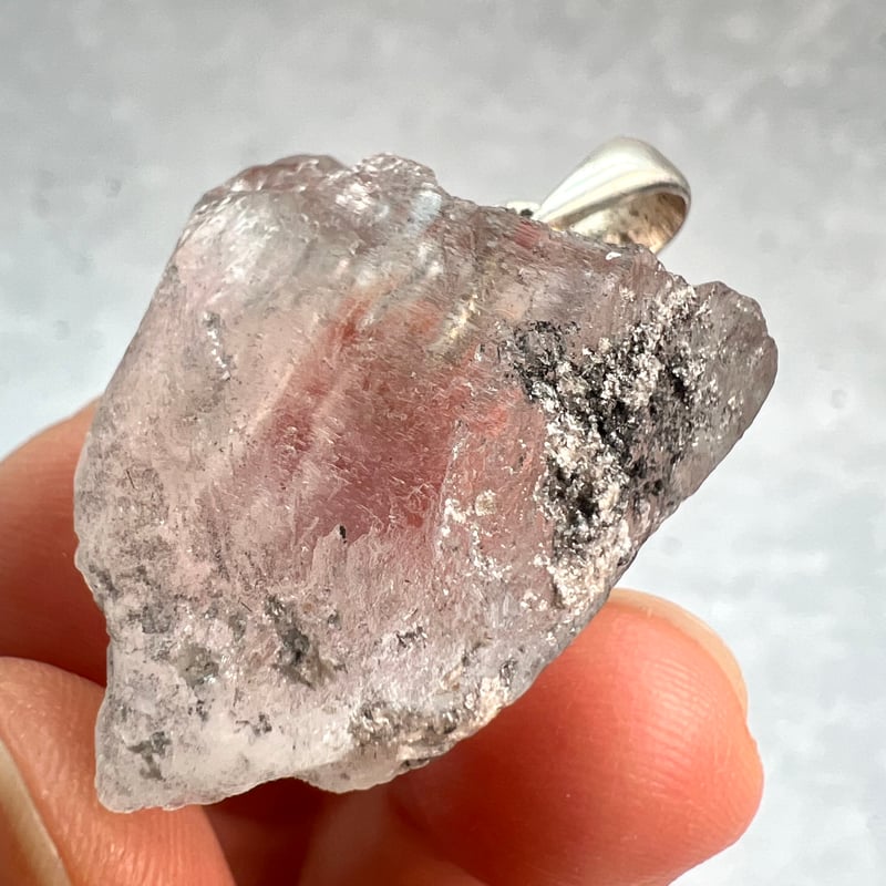 夢幻品質　ヒマラヤ幻の聖山　カイラス水晶のプレミアムミラーカットペンダントトップ カイラス産】天然ヒマラヤ水晶バチカン付きペンダントトップ④