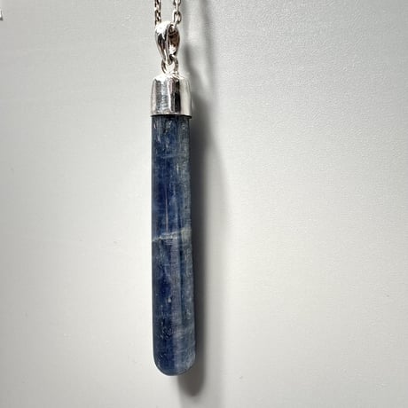 ネパール産ヒマラヤカイヤナイト "手磨き加工"ペンダントトップ 4️⃣ NEPAL Himalayan Kyanite Pendant Top