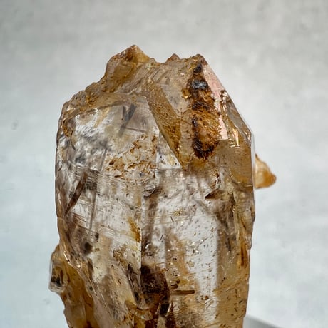 【ガネッシュヒマール産】バイオタイトイン天然ヒマラヤ水晶/Ganesh Himal Biotite in Himalayan Quartz