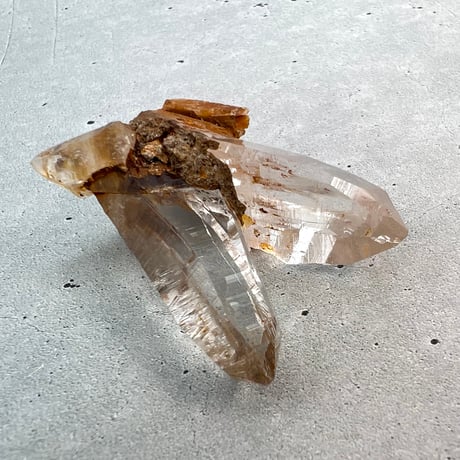 【ガネッシュヒマール産】リモナイトイン天然ヒマラヤ水晶/Ganesh Himal Limonite Himalayan Quartz