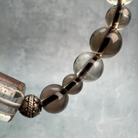 【ガウリシャンカール産】"手磨き加工"天然ヒマラヤスモーキークォーツデザインブレスレット/Gaurishankar Himalayan Smoky Quartz Design Bracelet