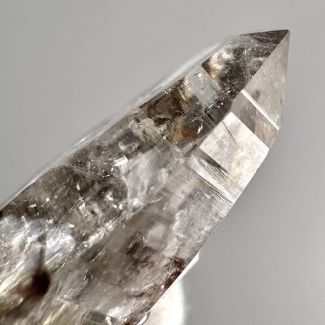 【ガネッシュヒマール産】マイカイン天然ヒマラヤ水晶 ミニポイント/Ganesh Himal Limonite in Himalayan Quartz Mini Point