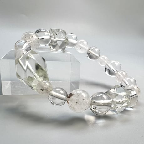 【カイラス産】"手磨き"天然ヒマラヤ水晶デザインブレスレット/Kailash Himalayan Quartz Design Bracelet