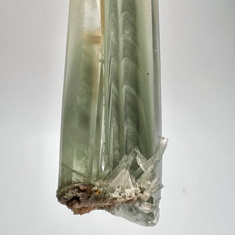 マダガスカル産クローライトインクォーツ/Madagascar Chlorite in Quartz