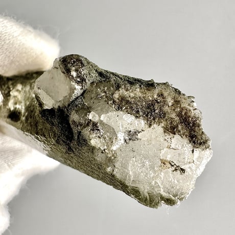 【ガネッシュヒマール産】クローライトイン天然ヒマラヤ水晶ミニポイント"L"/Ganesh Himal Chlorite in Himalayan Quartz Point