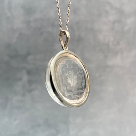 【ガネッシュヒマール産】天然ヒマラヤ水晶 "シュリヤントラ"シルバーペンダントトップ①/Ganesh Himal Himalayan Quartz "Shri Yantra"S/V Pendant