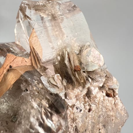 【ガネッシュヒマール産】マイカイン天然ヒマラヤ水晶/Ganesh Himal Maica in Himalayan Quartz