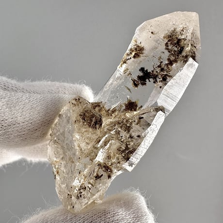 【ガネッシュヒマール産】バイオタイトイン天然ヒマラヤ水晶ミニポイント"GG"/Ganesh Himal Biotite in Himalayan Quartz Mini Point